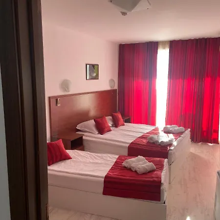 Ribarska Sreshta Family 3*